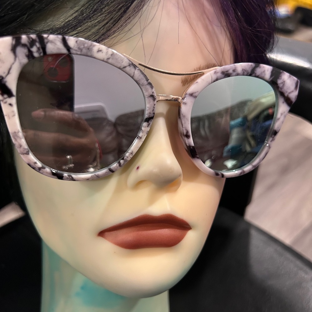 Guess Marble Patterned Sunglasses - image 2